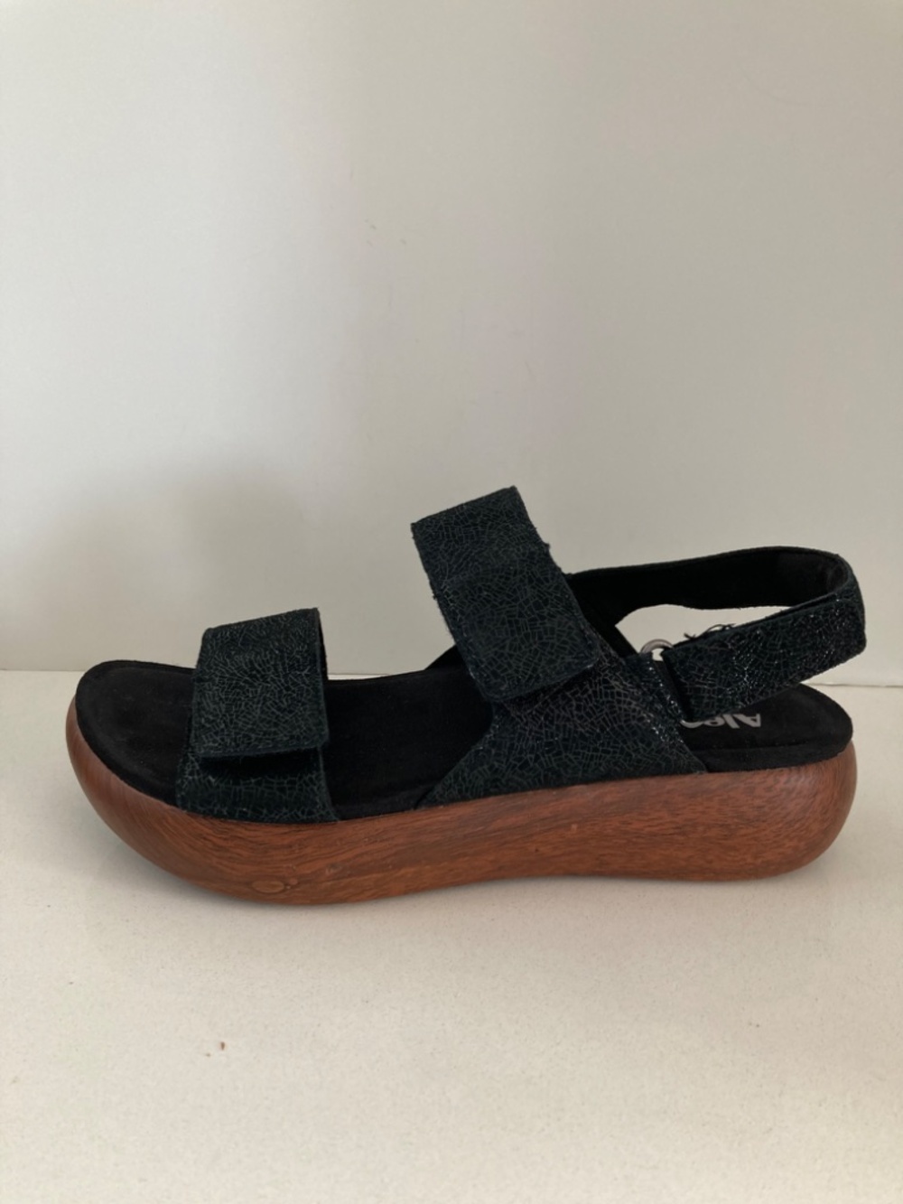 Alegria Bailee Black Crackle Leather Sandals EU 37 US 7-7.5 Platform Comfort EUC